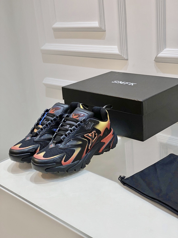 ルイヴィトン靴背面デザイン